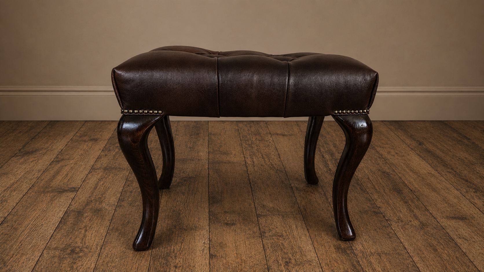 Chesterfield Hocker UMBER