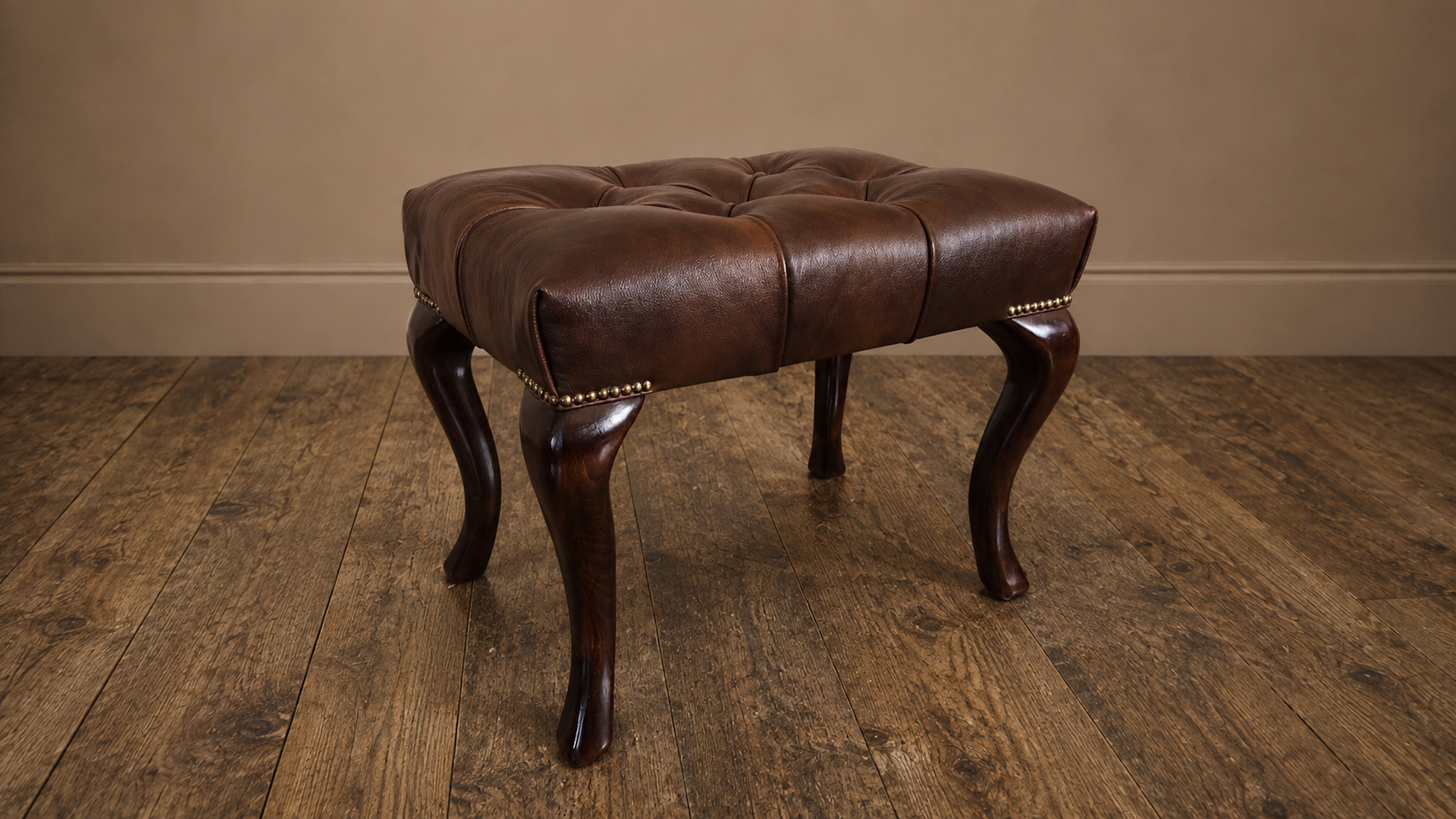 Chesterfield Hocker UMBER