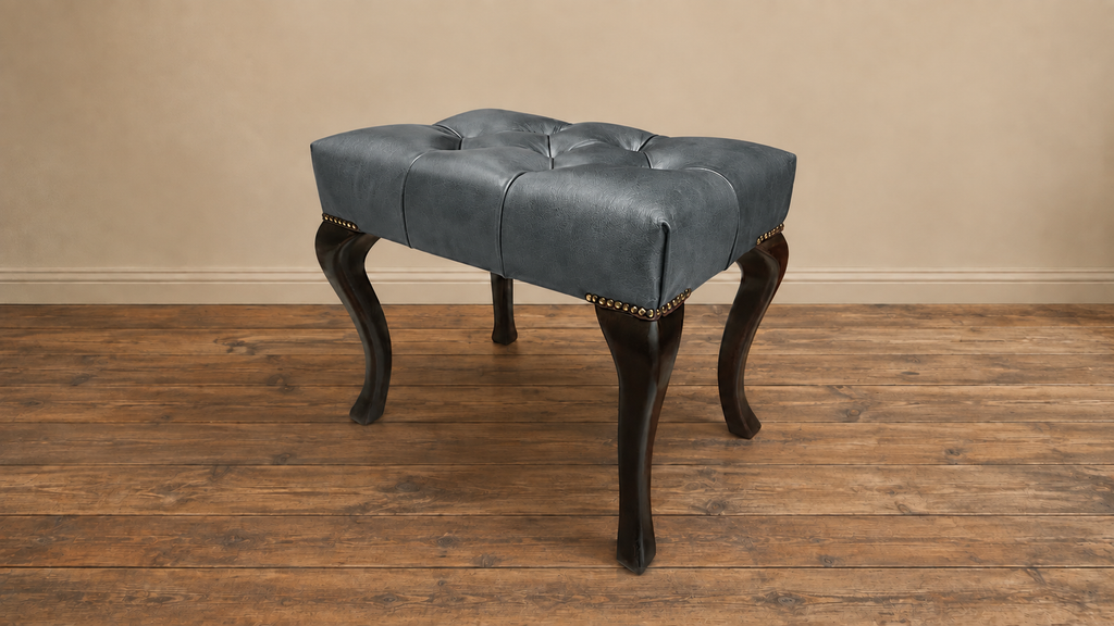 Chesterfield taburet SILVER šedý